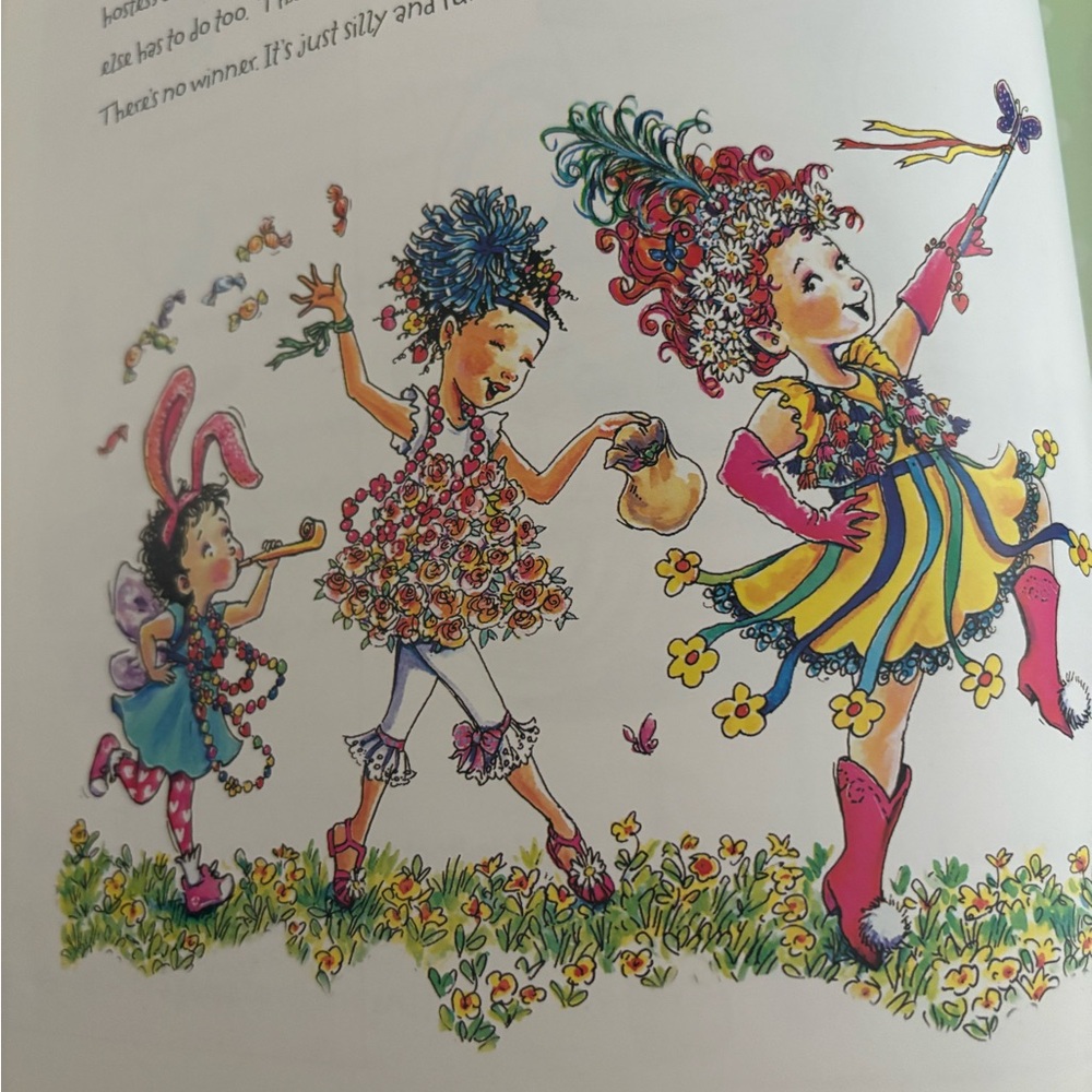 Fancy Nancy Tea Parties Book - Picture 4 of 5